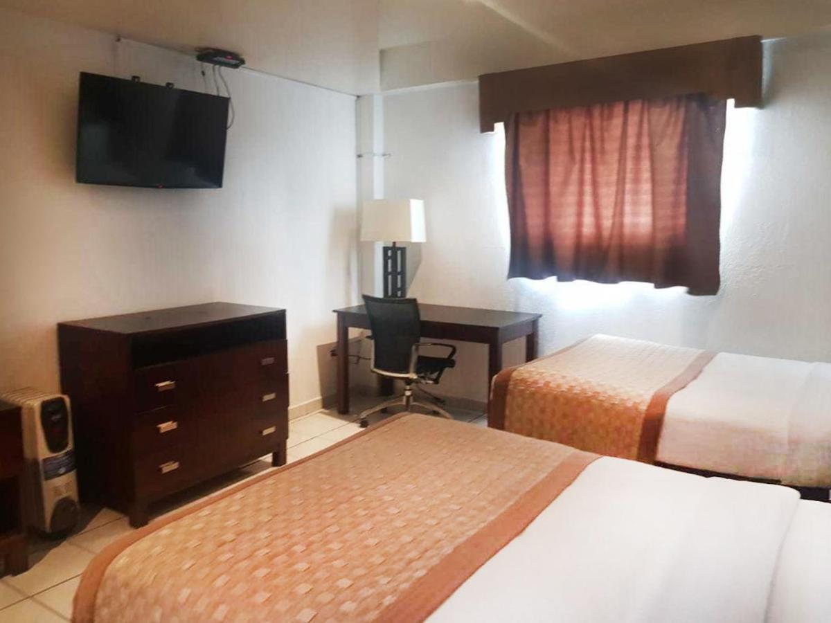 Hotel Don Quijote Mexicali Buitenkant foto