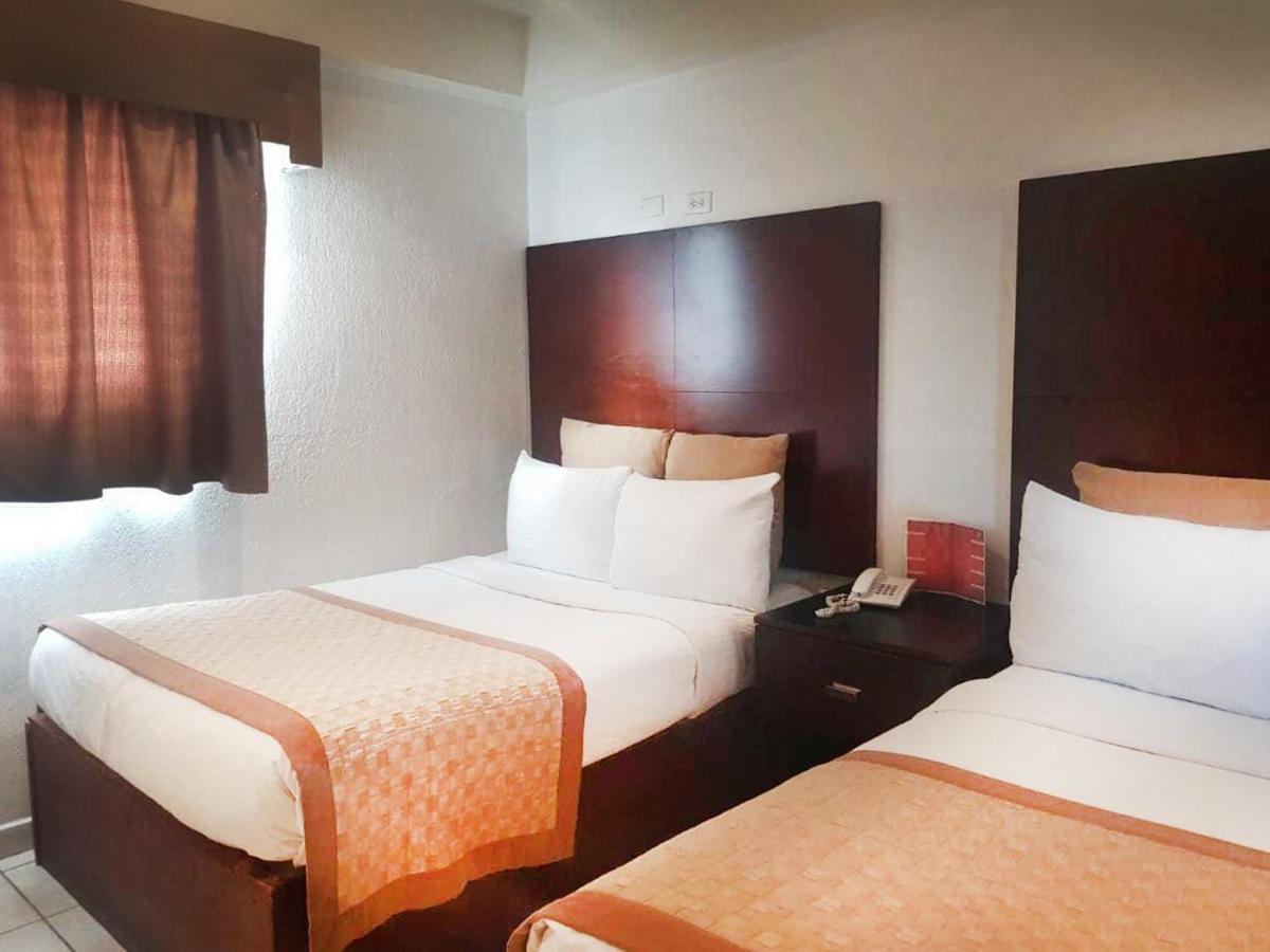 Hotel Don Quijote Mexicali Buitenkant foto