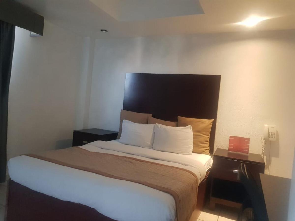Hotel Don Quijote Mexicali Buitenkant foto